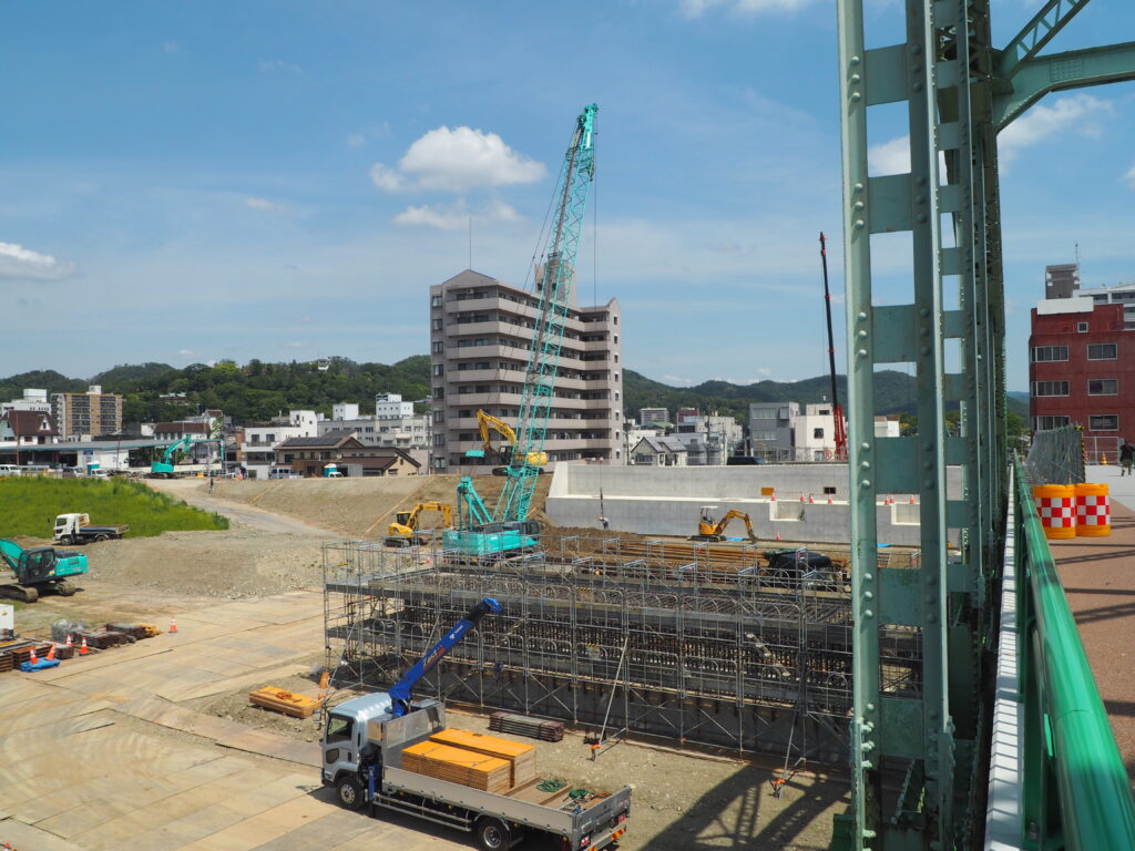 足利中橋架け替え工事：2026.5.12＞の写真です。