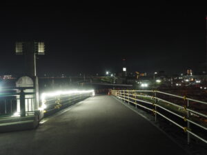 中橋新3連アーチ橋夜景の写真です。