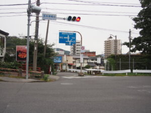 渡良瀬橋北交差点の写真です。