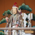下野國一社八幡宮：奉納神楽「おきな」の写真です。