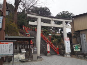 織姫神社：正面鳥居の写真です。