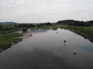 田中橋から渡良瀬川下流を望む写真です。