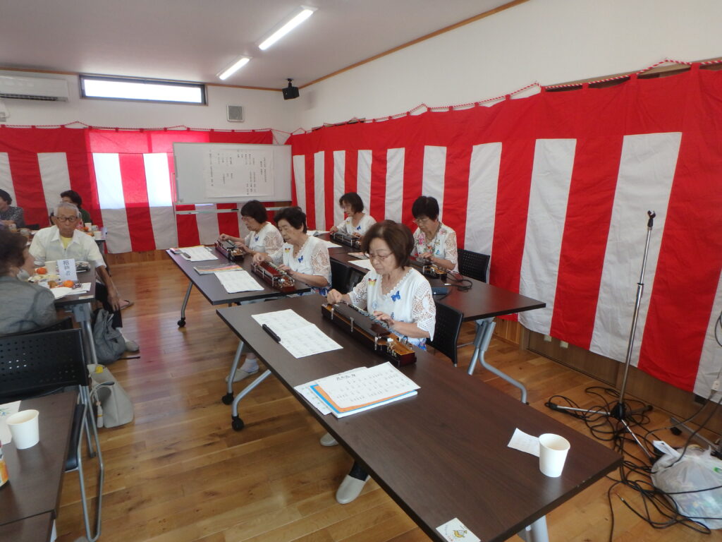 令和7年度西新井町敬老会の写真です。