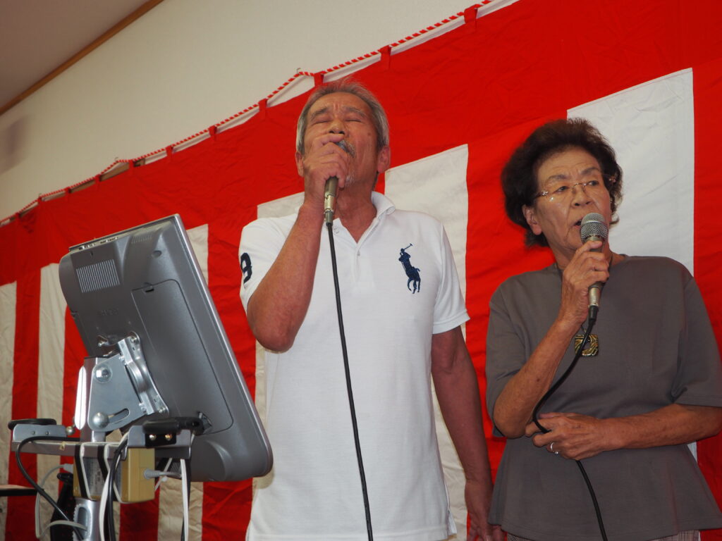 敬老会祝賀会の写真です。