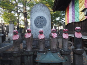 高福寺；六地蔵の写真です。