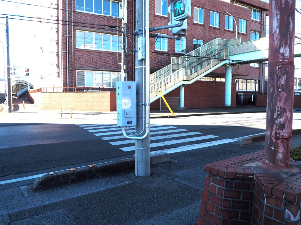 ＪＲ足利駅南交差点の写真です。