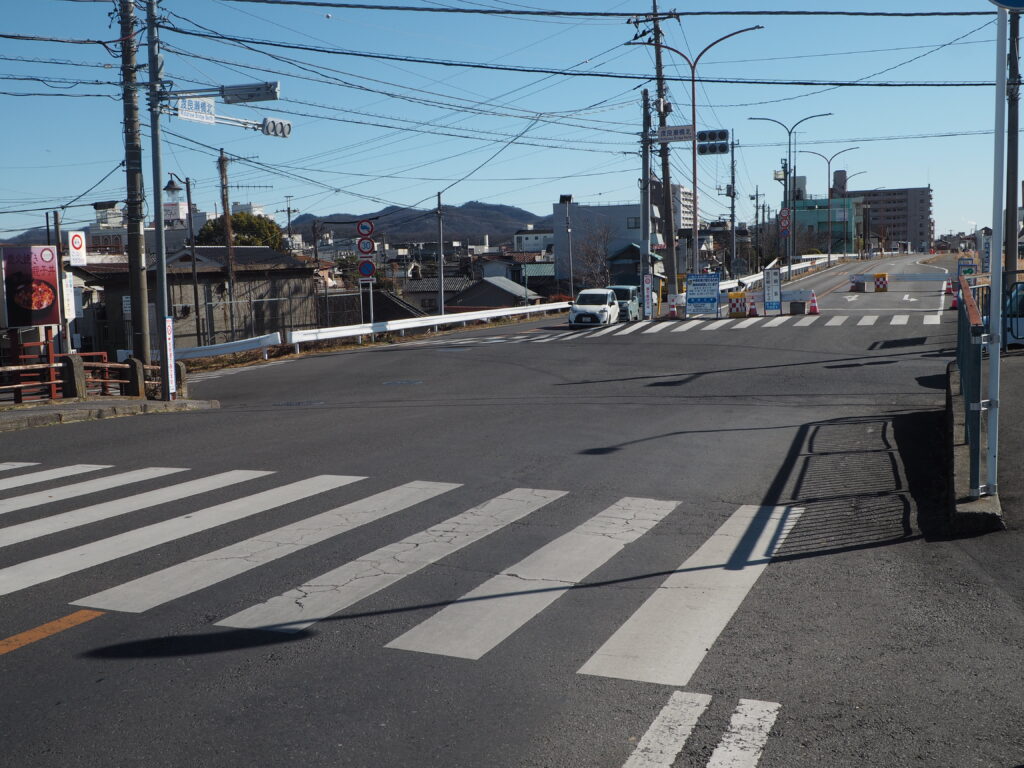 わたらせリバープラザから渡良瀬橋へのルートの写真です。