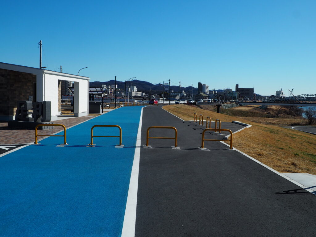 わたらせリバープラザから渡良瀬橋へのルートの写真です。