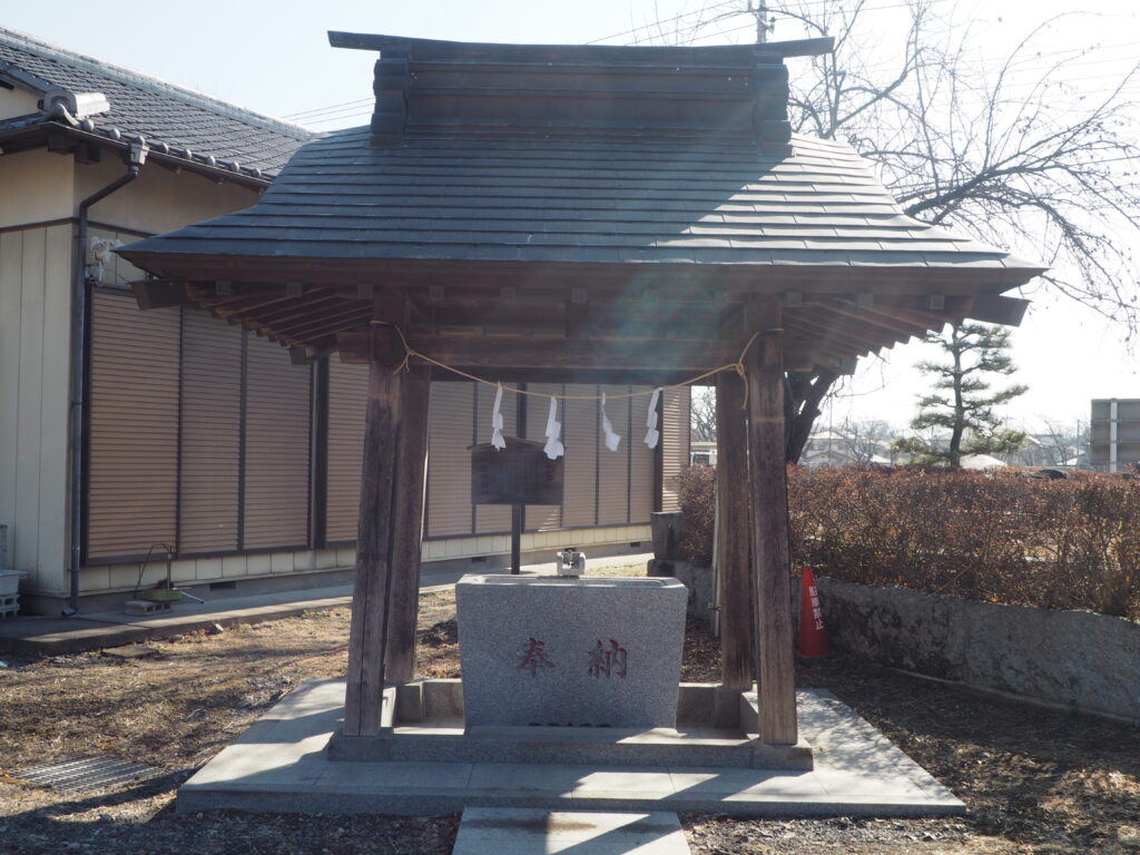 篠生神社：手水舎の写真です。