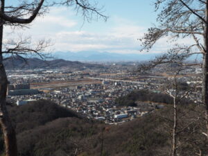 天狗山ハイキングコース：富士見台から臨む風景写真です。