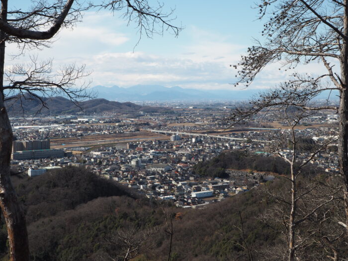 天狗山ハイキングコース:富士見台から臨む風景写真です。