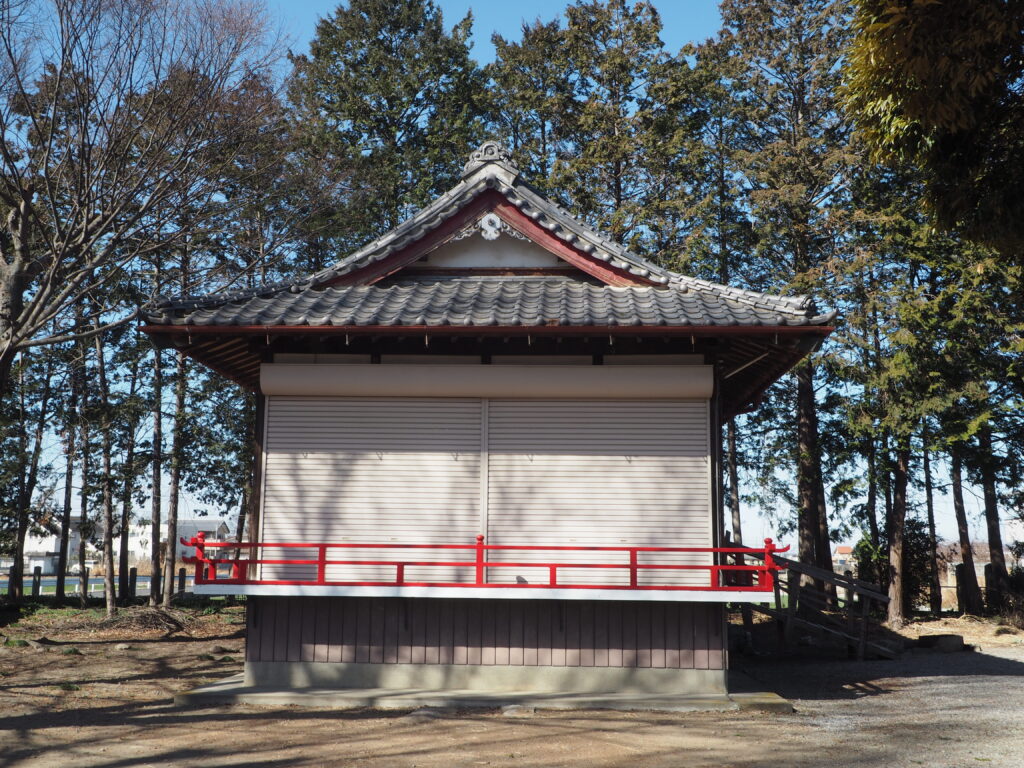 足利島田八坂神社神楽殿の写真です。