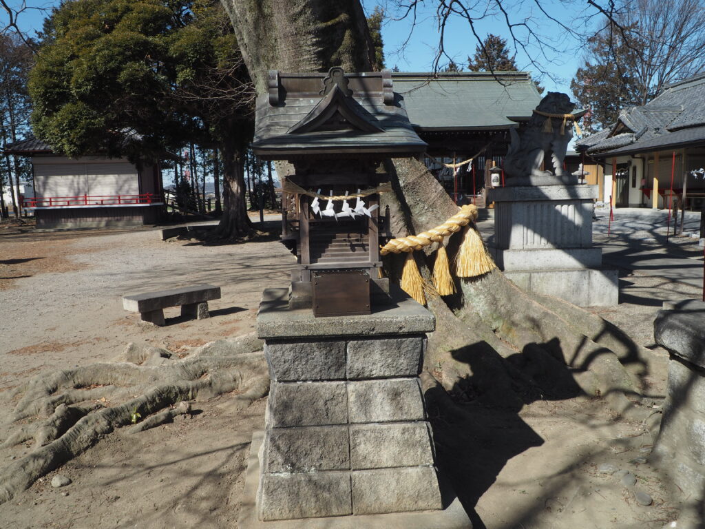 島田八坂神社：境内社の写真です。