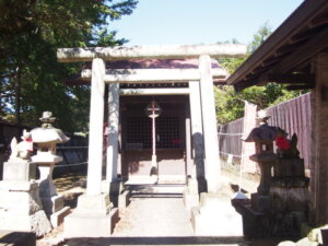 出世稲荷神社の写真です。