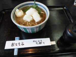 お蕎麦と箸袋の写真です。