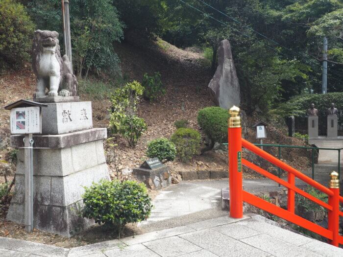 織姫神社:創造のひろば入口の写真です。