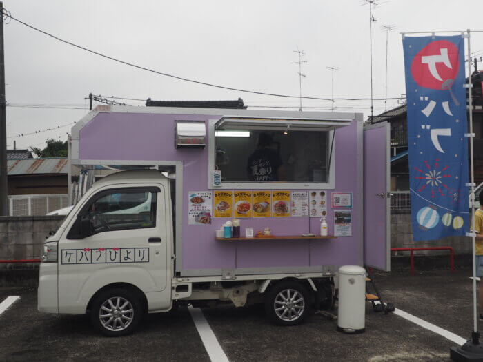 屋台:ケバブの写真です。