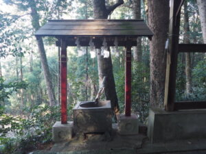 出世稲荷神社：手水舎の写真です。
