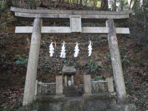 出世稲荷神社境内社：編維神社の写真です。