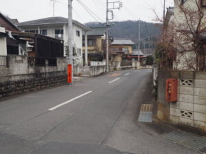 足利雷電神社へ向かう道の写真です。