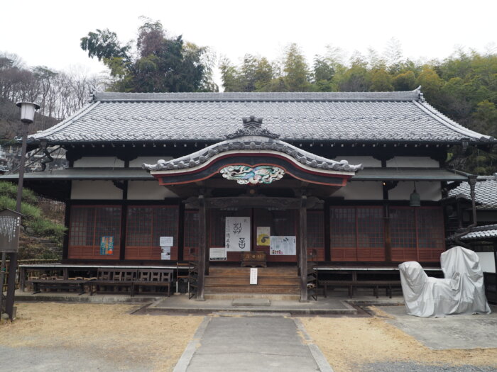 徳正寺:本道の写真です。
