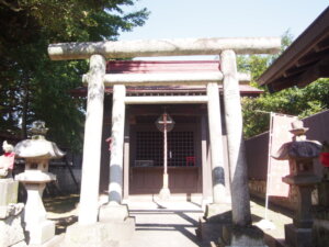 出世稲荷神社の写真です。