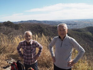 天狗山を守るボランティアの写真です。