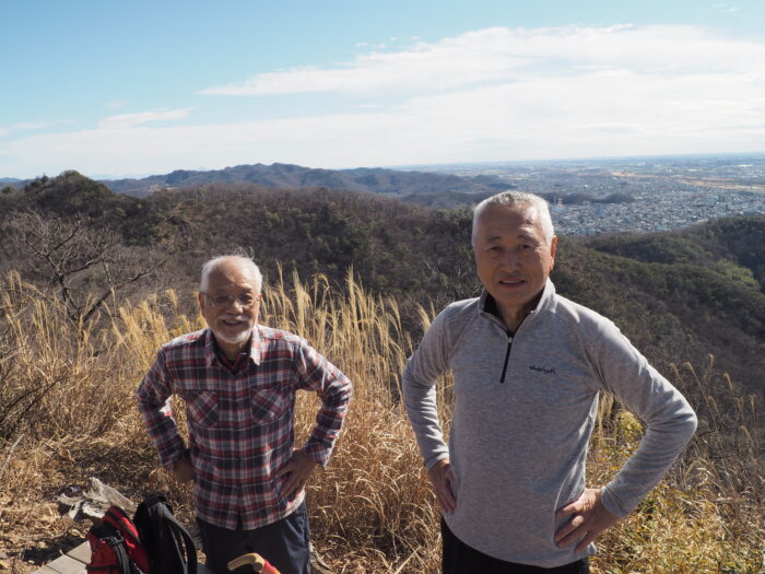 天狗山を守るボランティアの写真です。