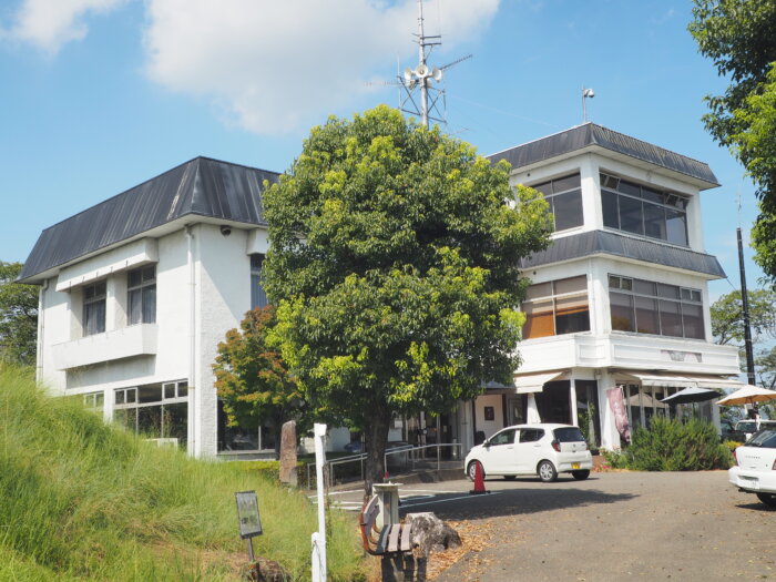 織姫山レストラン棟:ホワイトパレスの写真です。