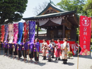 足利織姫神社：八木節奉納演奏の写真です。