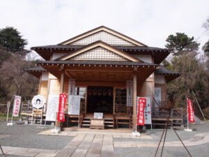 八雲神社社殿の写真です。